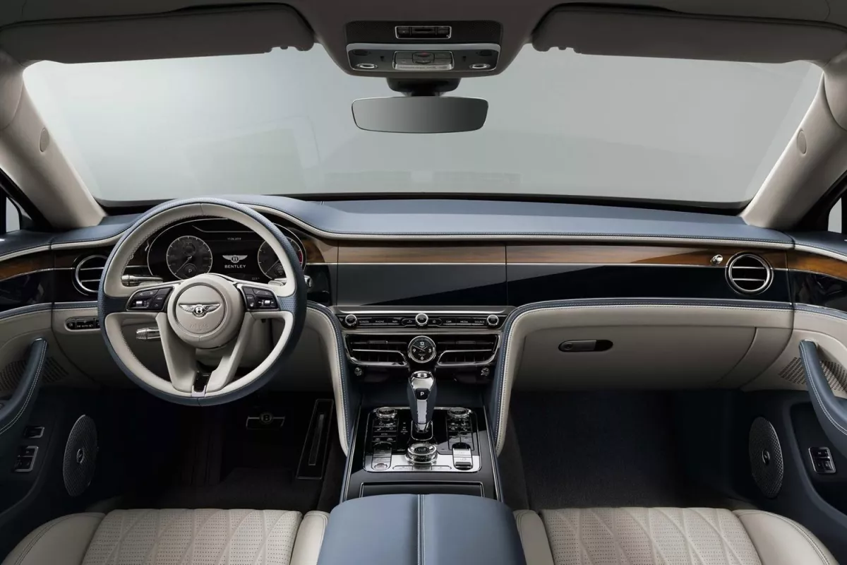 Защитная пленка для салона автомобиля Bentley FLYING SPUR V8 2013-2019